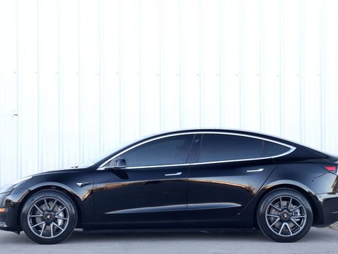 Used 2019 Tesla Model 3 Standard Range Plus image 46