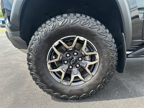 Used 2023 Chevrolet Colorado ZR2 w/ ZR2 Convenience Package III AWD/4WD image 25