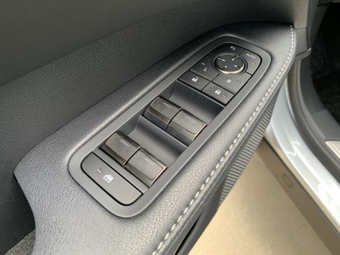 Used 2026 Lexus RX 450h AWD w/ Convenience Package image 15