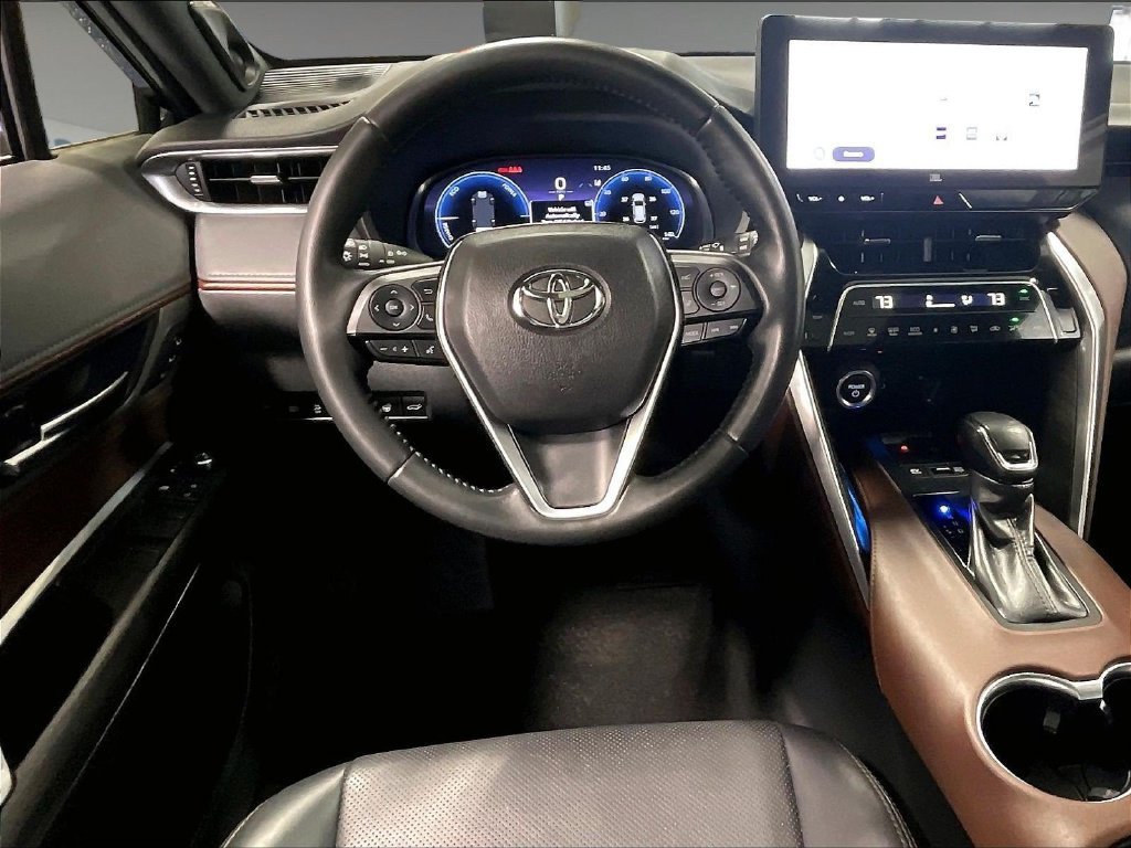 Used 2023 Toyota Venza Limited AWD/4WD image 18