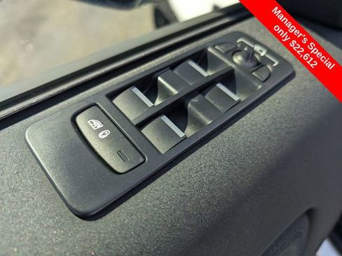Used 2023 Land Rover Discovery Sport SE AWD/4WD image 15