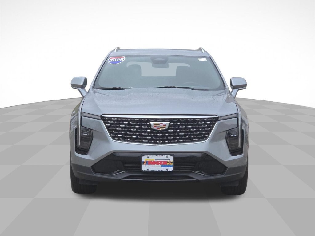Used 2025 Cadillac XT4 Premium Luxury AWD/4WD image 8
