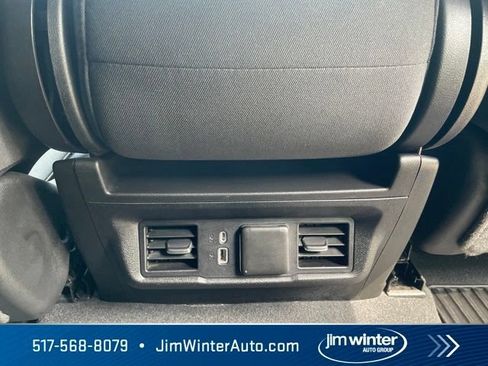 Used 2023 Chevrolet Silverado 1500 LT AWD/4WD image 16