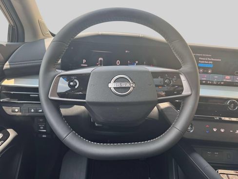 Used 2025 Nissan Murano SL AWD/4WD image 13