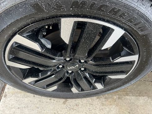 Certified 2024 Kia Telluride SX AWD/4WD image 46