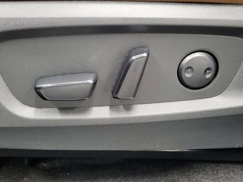 Used 2024 Nissan Pathfinder Platinum w/ Cargo Package image 23