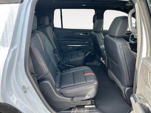 New 2026 Chevrolet Traverse RS image 11