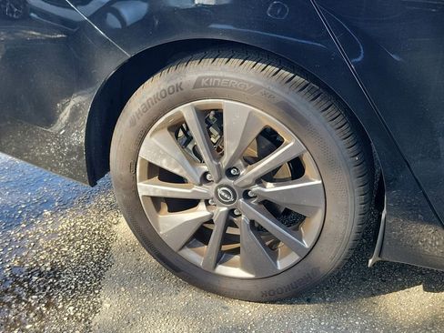 Used 2026 Nissan Sentra SL w/ Floor Mat Package FWD image 14