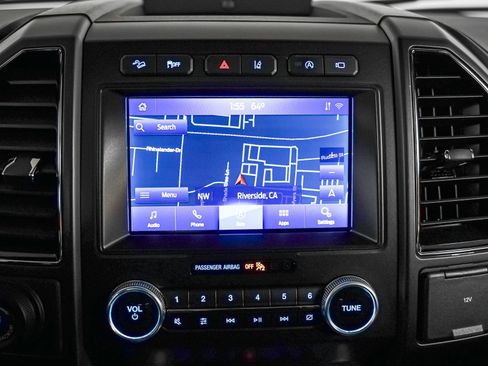 Used 2021 Ford Expedition Limited image 22