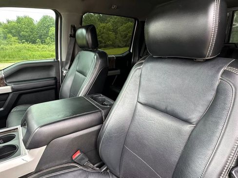 Used 2019 Ford F250 Lariat w/ Lariat Value Package image 19