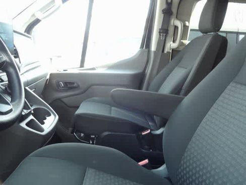 Used 2023 Ford Transit 350 XLT image 8