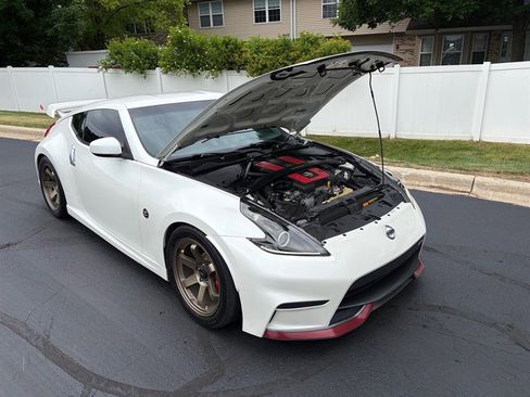 Used 2013 Nissan 370Z NISMO RWD image 40