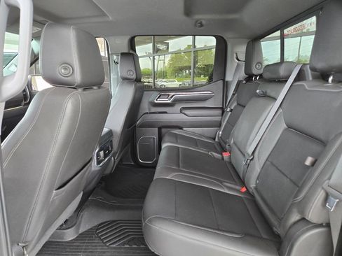 Used 2023 Chevrolet Silverado 1500 LTZ w/ LTZ Convenience Package II AWD/4WD image 12