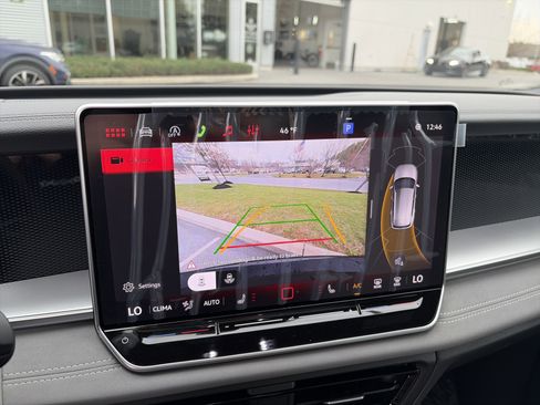 New 2026 Volkswagen Tiguan SE R-Line AWD/4WD image 29