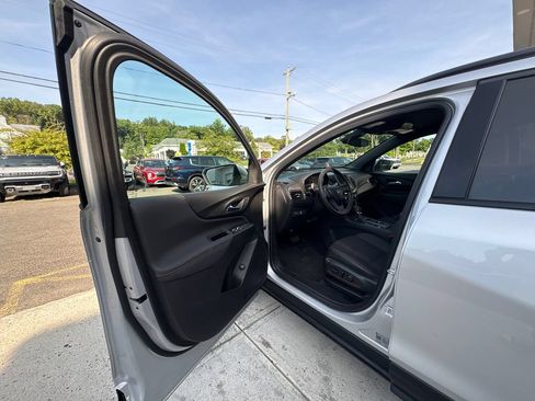 Used 2022 Chevrolet Equinox RS AWD/4WD image 13