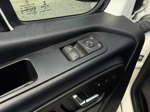 Used 2022 Mercedes-Benz Sprinter 3500 image 94