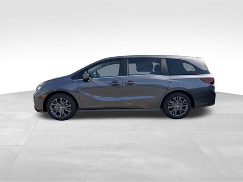 New 2026 Honda Odyssey Touring image 19