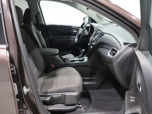 Used 2020 Chevrolet Equinox LT AWD/4WD image 22