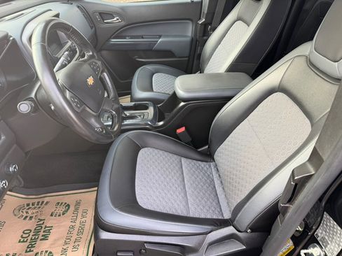 Used 2018 Chevrolet Colorado Z71 image 12