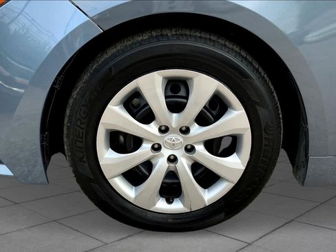 Used 2023 Toyota Corolla LE FWD image 11