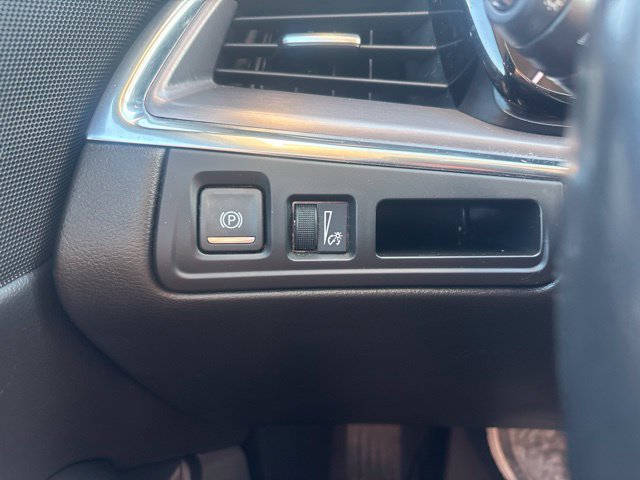 Used 2019 Cadillac XT5 Premium Luxury FWD image 27