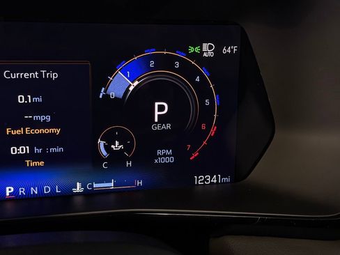 Used 2025 Chevrolet Colorado ZR2 w/ Technology Package AWD/4WD image 19