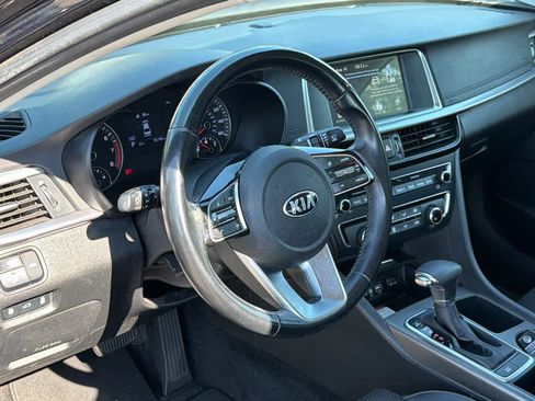 Used 2020 Kia Optima S FWD image 10