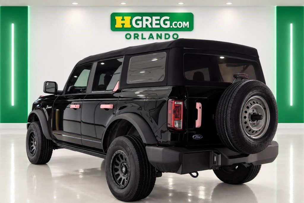 Used 2022 Ford Bronco 4-Door AWD/4WD image 2