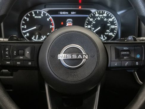 Used 2023 Nissan Rogue SV AWD/4WD image 15