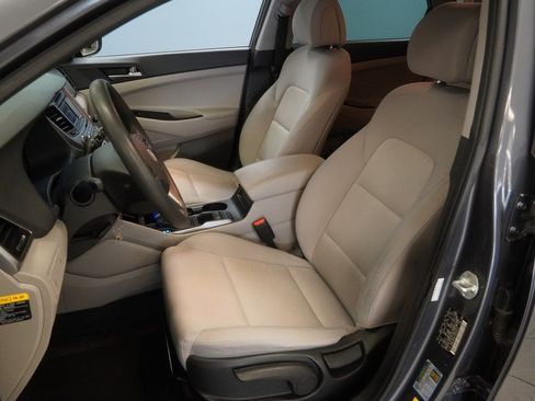 Used 2017 Hyundai Tucson SE image 3