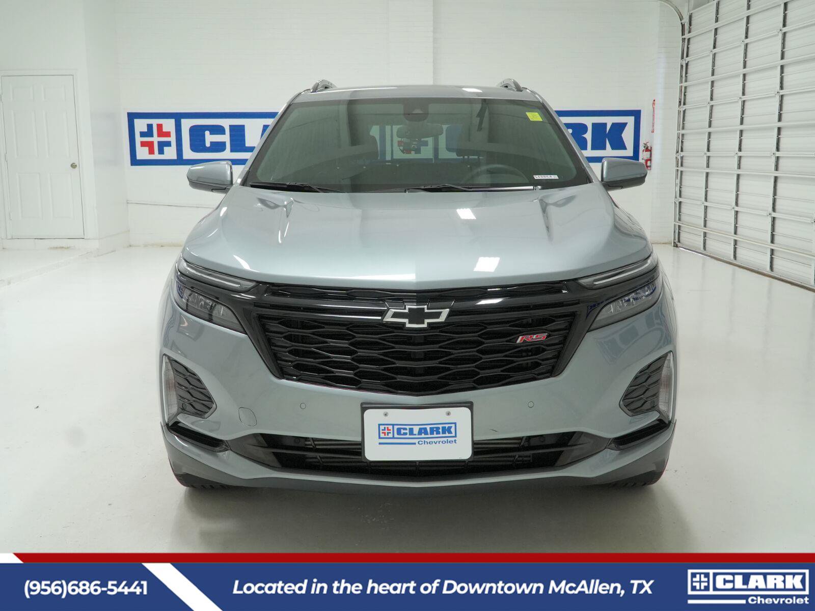 Used 2024 Chevrolet Equinox RS w/ LPO, Floor Liner Package FWD image 2