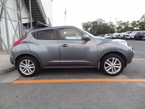 Used 2013 Nissan Juke SL AWD/4WD image 2