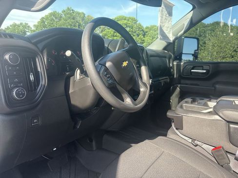 Certified 2023 Chevrolet Silverado 2500 Custom w/ Custom Value Package image 10