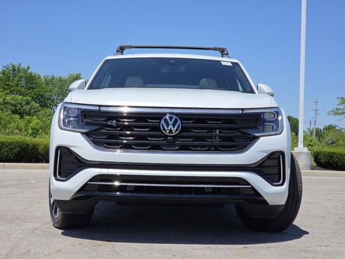 Used 2024 Volkswagen Atlas Cross Sport SEL Premium R-Line AWD/4WD image 12