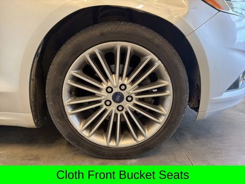 Used 2014 Ford Fusion SE w/ Equipment Group 202A FWD image 14
