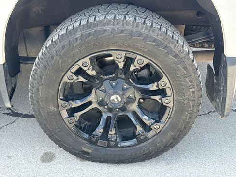 Used 2020 Chevrolet Silverado 1500 RST AWD/4WD image 11