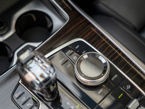 Used 2019 BMW X7 xDrive40i w/ Premium Package image 26