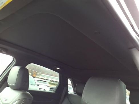 Certified 2025 Cadillac XT5 Premium Luxury image 20