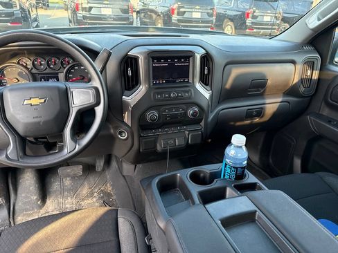 Used 2025 Chevrolet Silverado 1500 Custom RWD image 6