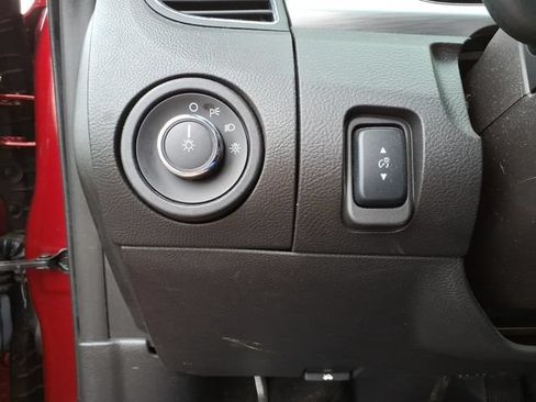 Used 2018 Ford Taurus SEL FWD image 16