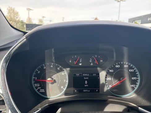 Used 2022 Chevrolet Equinox LS image 10