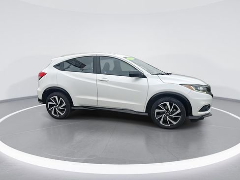 Used 2019 Honda HR-V Sport image 10