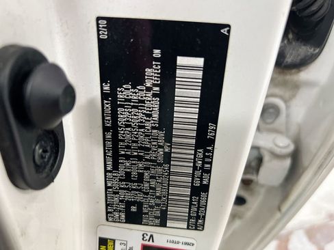 Used 2010 Toyota Venza FWD image 28
