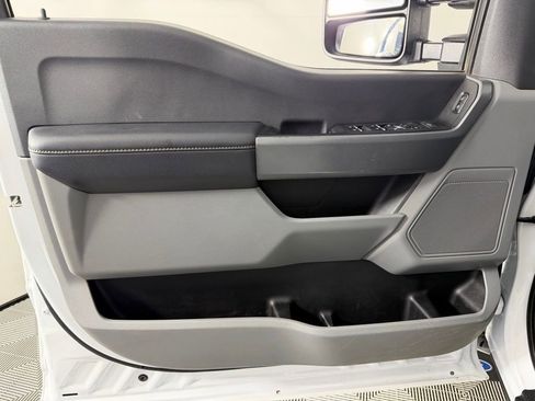 Used 2023 Ford F250 XLT w/ Snow Plow Prep Package image 24