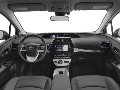 Used 2016 Toyota Prius Four Touring w/ Premium Convenience Package FWD image 9