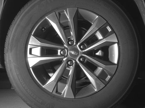 Used 2025 Chevrolet Equinox LT FWD image 15