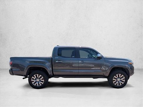 Used 2023 Toyota Tacoma Limited image 3