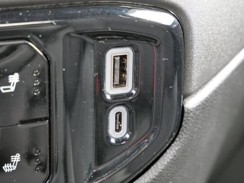 Used 2024 GMC Sierra 1500 Elevation image 46