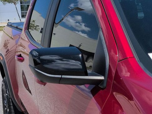 Used 2024 GMC Canyon Elevation w/ Convenience Package image 13