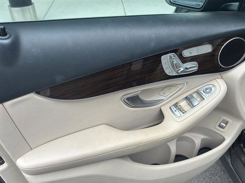 Certified 2017 Mercedes-Benz GLC 300 image 10